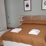 Chez Mamy Апартаменты *